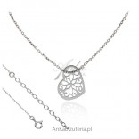 Silver celebrity necklace with an openwork heart