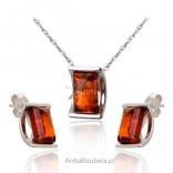 Silver set with amber