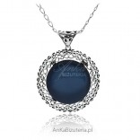 Silver pendant with navy blue utyyt