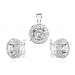 Elegant set of silver jewelry with cubic zirconia