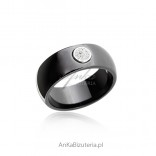 Silver ring with black ceramics