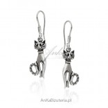 Silver cat earrings