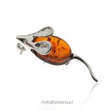 Silver brooch. Amber mouse