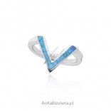 Silver ring with blue opal