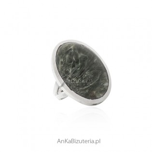 Biżuteria srebrna - pierścionek srebrny  z naturalnym Surphamite