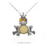 Silver jewelery - Silver pendant with SAME and amber
