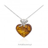 Silver pendant with amber - HEART.