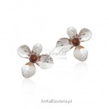 Silver earrings FLOWERS with amber