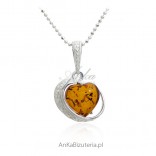 Silver pendant with amber HEART