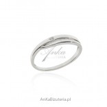 Silver ring with cubic zirconia - Engagement ring