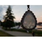 Stylowa biżuteria srebrna - Zawieszka srebrna z kamieniem księżycowym