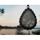 Stylowa biżuteria srebrna - Zawieszka srebrna z kamieniem księżycowym