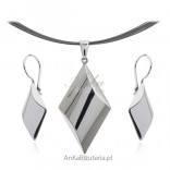 Silver jewelry set 3D