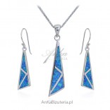 A set of jewelry with Australian blue opal