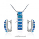 Silver jewelry set with blue opal