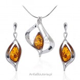 A set of silver jewelry with cognac amber - original