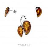 Silver and gold jewelry set with amber