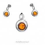 Silver jewelry complete with amber