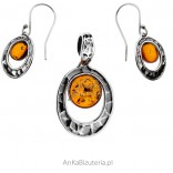 Set of oxidized silver jewelry with amber
