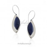 Silver earrings with navy blue utyyt