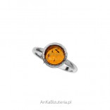 Silver ring with satin amber