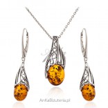 Set of silver jewelry with amber