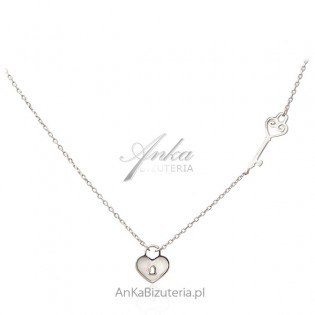Biżuteria srebrna  - Naszyjnik  srebrny z masą perłową KLUCZYK i SERCE