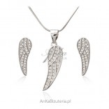 Silver jewelry with cubic zirconia and WINGS