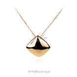 Gold-plated silver necklace. Elegant SQUARE
