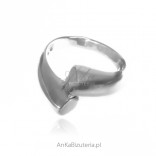 Silver ring. Original women's jewelry