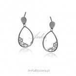 Subtle silver earrings with cubic zirconia