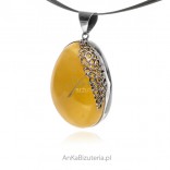 Beautiful, large silver pendant with yellow amber