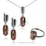 A set of silver jewelry with Sultanite and white cubic zirconia