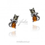 Silver earrings with amber CATS