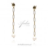 Gold-plated silver earrings with a pearl