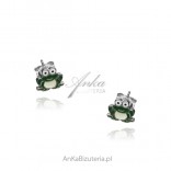 Silver children's earrings, green frogs