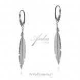Feather diamond earrings, two sizes to choose from