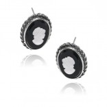 Silver KAMEA earrings on black agate for a stick