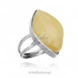 Silver ring with yellow amber ORIGINAL artistic jewelry