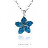 A magnificent silver pendant with a blue opal FLOWER