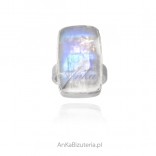 Silver ring with moonstone ORIGINAL JEWELRY