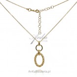 Gold-plated silver necklace with an oval pendant