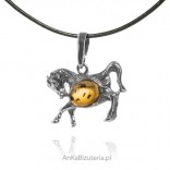Silver pendant with amber HORSE in gallop
