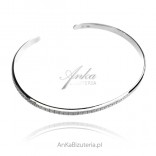 Silver bangle bracelet with engraved pattern - Classic and elegance