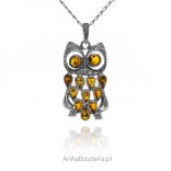 Oxidized silver OWL pendant with amber