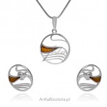 Silver jewelry set with cognac amber