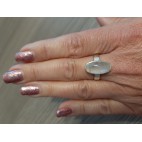 Srebrny pierścionek z pięknym kamieniem księżycowym ze Sri Lanki