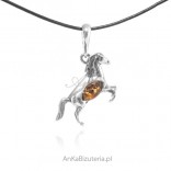 Silver pendant with amber HORSE GALLOPING