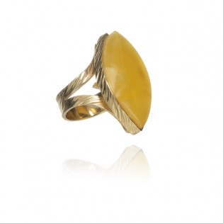 Śliczny pierścionek srebrny pozłacany z żółtym bursztynem - bizuteria artystyczna