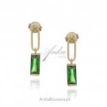 Gold-plated silver earrings with green zircon
